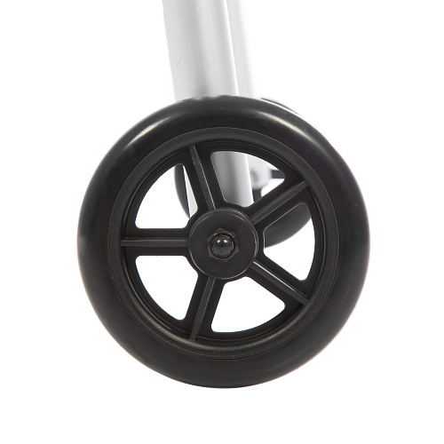 Цельнолитые передние колеса